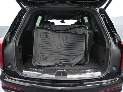 Used 2024 Cadillac XT6 Premium Luxury image 23