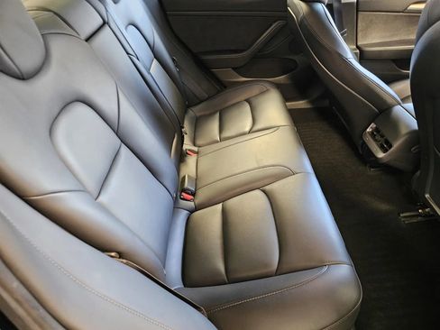 Used 2023 Tesla Model 3 Standard Range RWD image 10