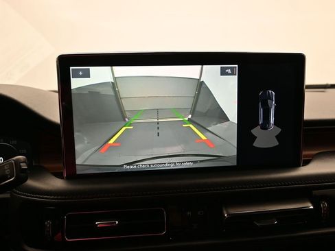 Used 2023 Lincoln Nautilus Reserve image 18