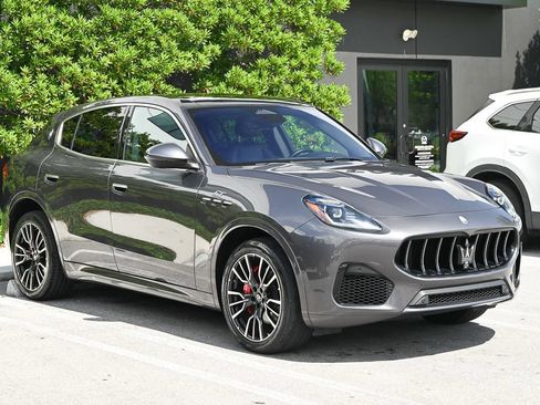 Used 2023 Maserati Grecale GT AWD/4WD image 3