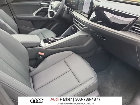 Used 2025 Audi Q5 Premium w/ Convenience Package AWD/4WD image 12