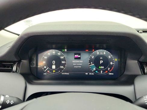 Certified 2025 Land Rover Discovery Sport S image 24