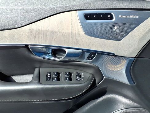 Used 2020 Volvo XC90 T8 Inscription image 8