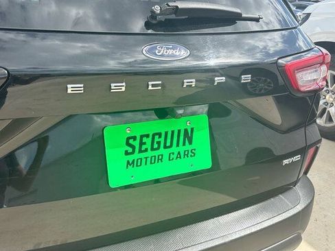 Used 2025 Ford Escape ST-Line Select AWD/4WD image 33