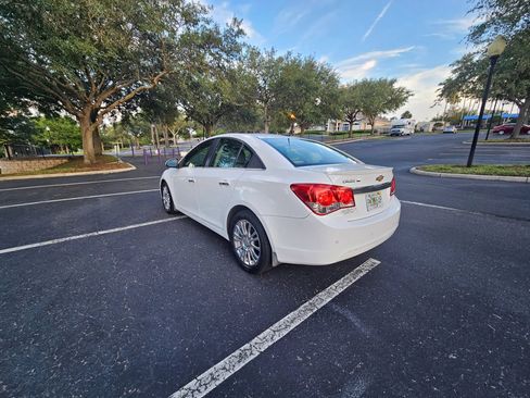 Used 2011 Chevrolet Cruze Eco FWD image 6