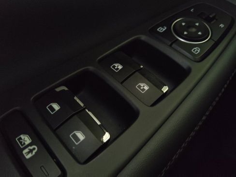 Used 2021 Hyundai Santa Fe SEL w/ Convenience + Premium Package FWD image 27