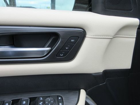 New 2026 Nissan Armada Platinum RWD image 22