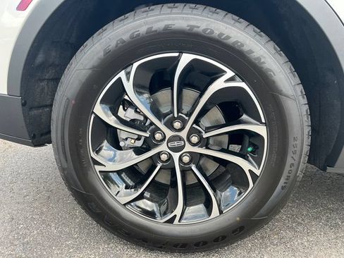 New 2026 Lincoln Nautilus Premier w/ Equipment Group 102A AWD/4WD image 18