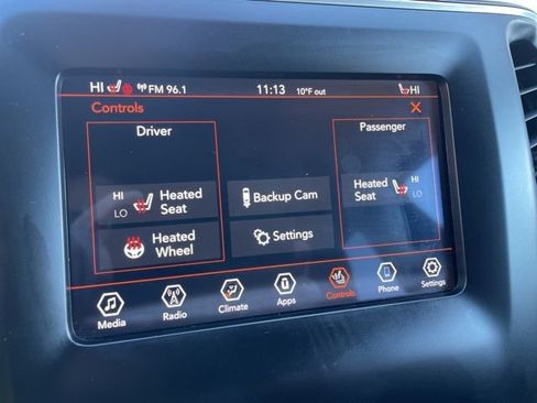 Used 2019 Jeep Cherokee Latitude Plus w/ Comfort/Convenience Group image 29