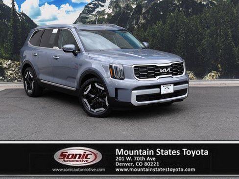 Used 2023 Kia Telluride S w/ S Sunroof Package AWD/4WD image 1
