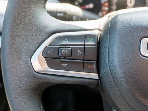 Used 2023 Jeep Compass Latitude w/ Convenience Group AWD/4WD image 23