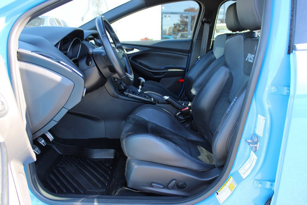 Used 2017 Ford Focus RS AWD/4WD image 9