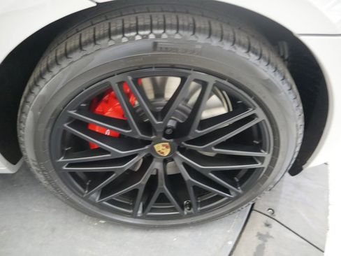 New 2026 Porsche Macan GTS AWD/4WD image 16