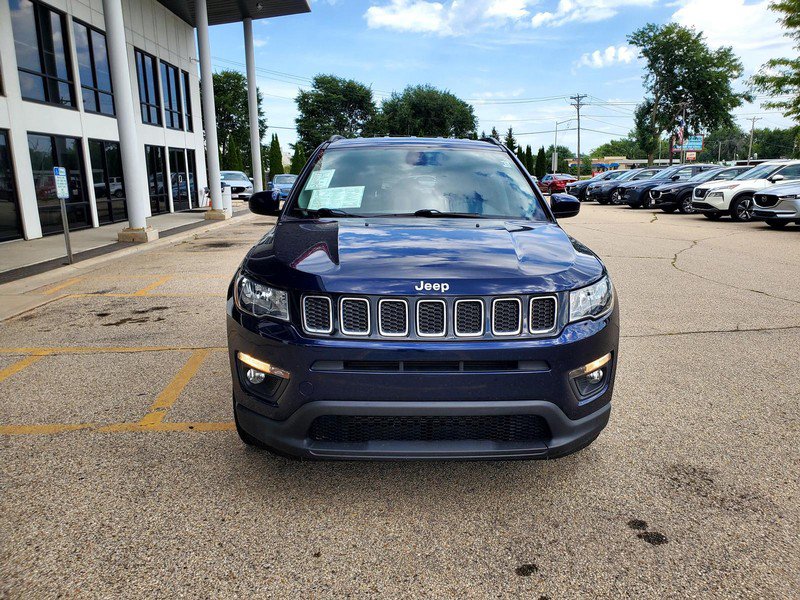 Used 2021 Jeep Compass Latitude FWD image 2