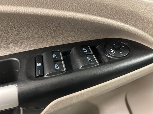 Used 2017 Ford Transit Connect Titanium image 15