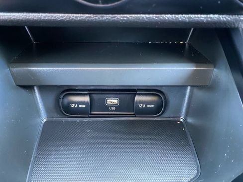 Certified 2023 Kia Soul LX FWD image 37