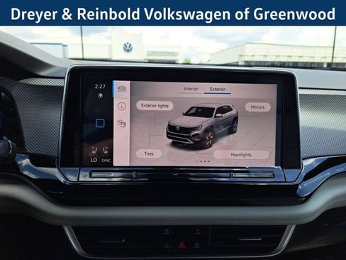 New 2025 Volkswagen Atlas Cross Sport SEL Premium R-Line image 31