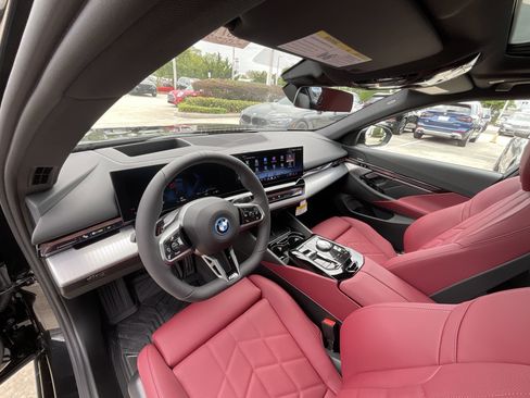 New 2026 BMW i5 eDrive40 w/ M Sport Package RWD image 9