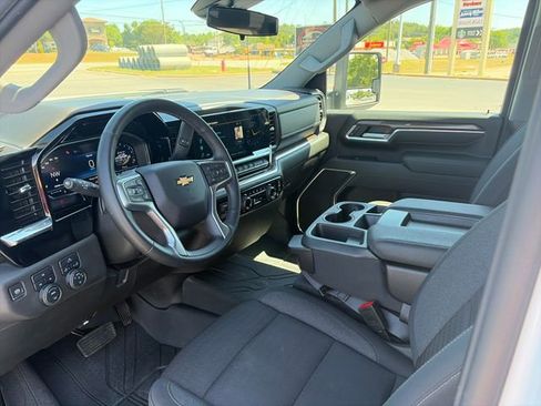 Used 2024 Chevrolet Silverado 2500 LT w/ Convenience Package AWD/4WD image 31