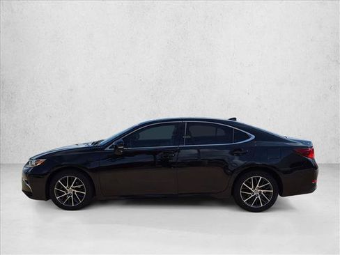 Used 2017 Lexus ES 350 w/ Luxury Package FWD image 8