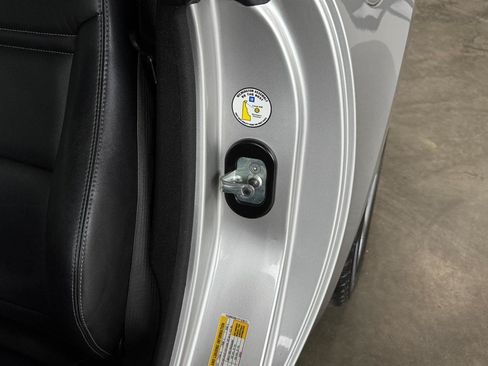 Used 2007 Pontiac Solstice Convertible w/ Premium Package RWD image 11
