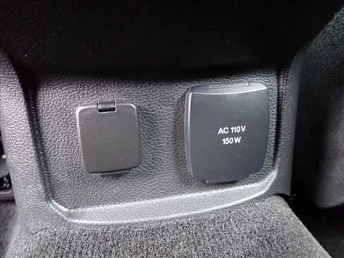 Used 2014 Ford Fusion SE w/ Equipment Group 502A FWD image 9