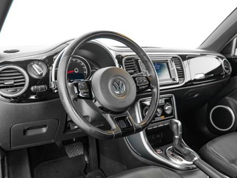 Used 2017 Volkswagen Beetle 1.8T SE image 12