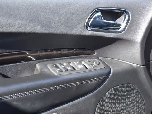 Used 2016 Dodge Durango Limited w/ Nav & Power Liftgate Group image 26