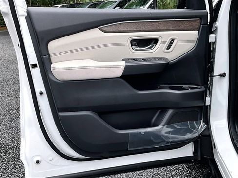 New 2026 Honda Pilot Elite image 13