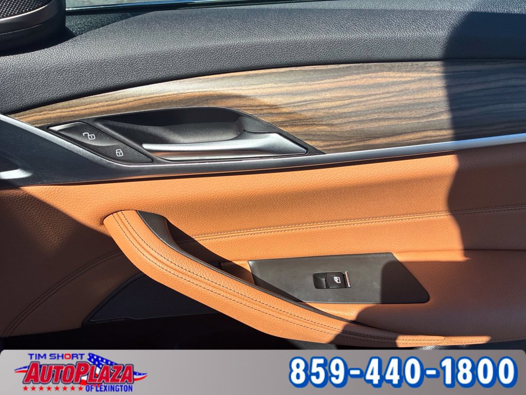 Used 2023 BMW 540i xDrive AWD/4WD image 25