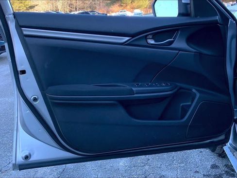 Used 2019 Honda Civic Sport image 21