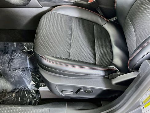 Used 2024 Ford Escape ST-Line image 18