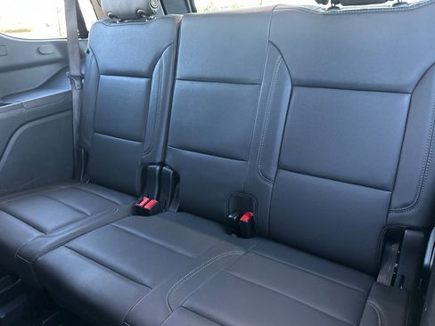 Certified 2025 Chevrolet Tahoe Z71 image 13