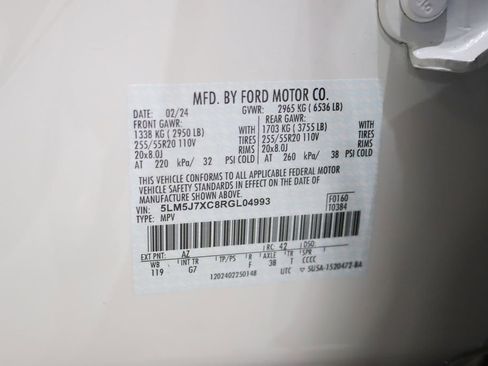 Used 2024 Lincoln Aviator Reserve w/ Equipment Group 201A AWD/4WD image 40