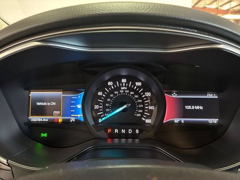 Used 2019 Ford Fusion SE FWD image 13