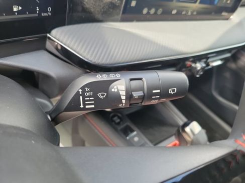 New 2026 Nissan Kicks SR w/ Cold Weather Package AWD/4WD image 25