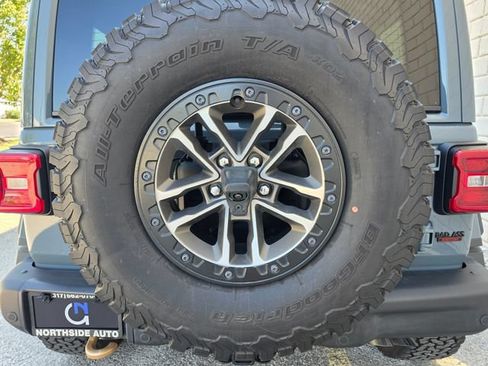 Used 2024 Jeep Wrangler Unlimited Rubicon 392 AWD/4WD image 19