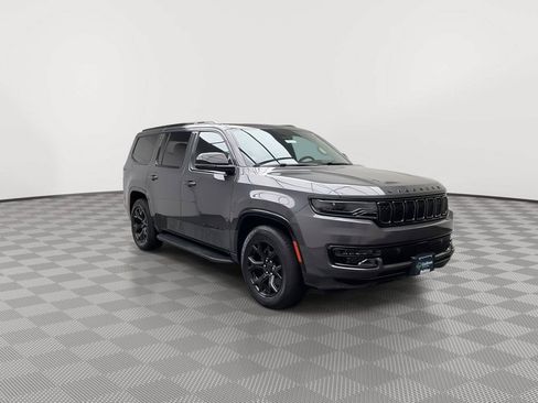 Used 2024 Jeep Wagoneer Series II AWD/4WD image 36