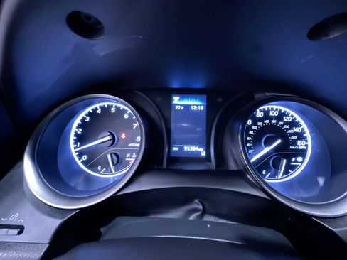 Used 2021 Toyota Camry SE image 22