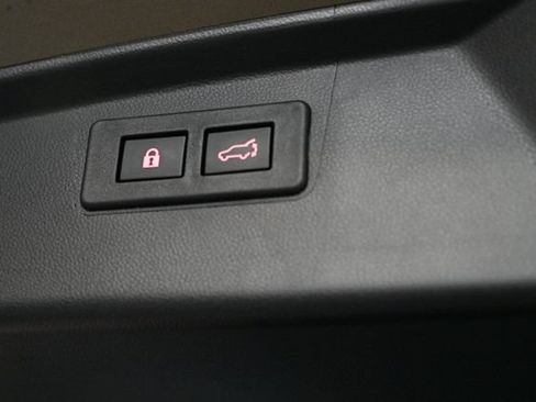 Used 2025 Subaru Outback Onyx Edition AWD/4WD image 67