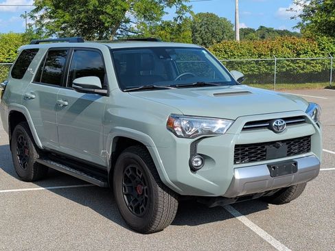 Certified 2022 Toyota 4Runner TRD Off-Road Premium w/ TRD Black Wheel Package (TMS) AWD/4WD image 13