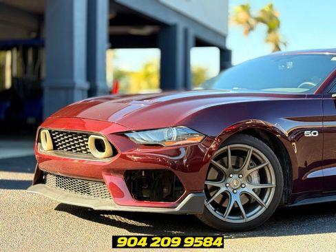 Used 2018 Ford Mustang GT RWD image 2