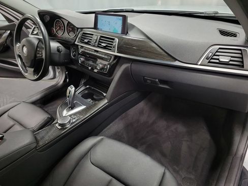 Used 2016 BMW 320i xDrive Sedan AWD/4WD image 35