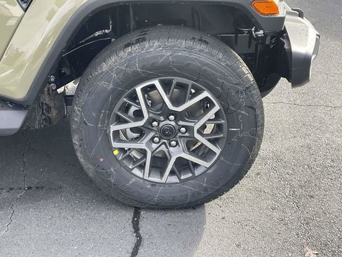 New 2026 Jeep Wrangler Sahara image 37