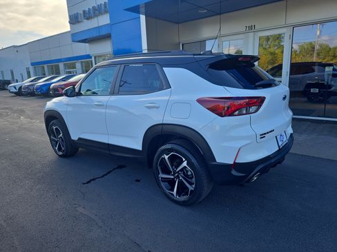 Certified 2021 Chevrolet TrailBlazer RS w/ Technology Package image 8