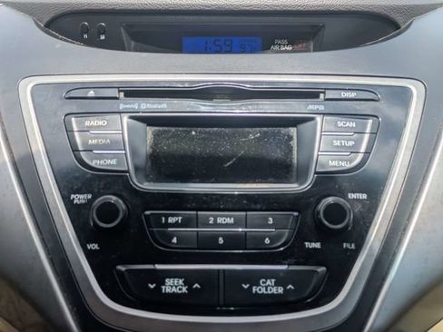 Used 2013 Hyundai Elantra GLS w/ Preferred Pkg FWD image 21