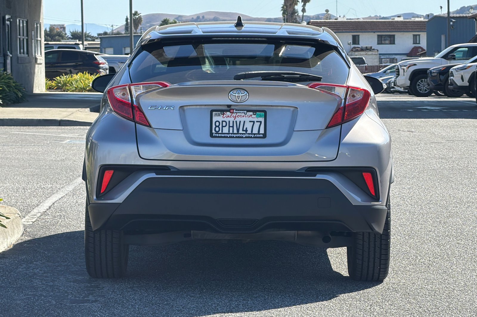 Used 2020 Toyota C-HR XLE FWD image 5