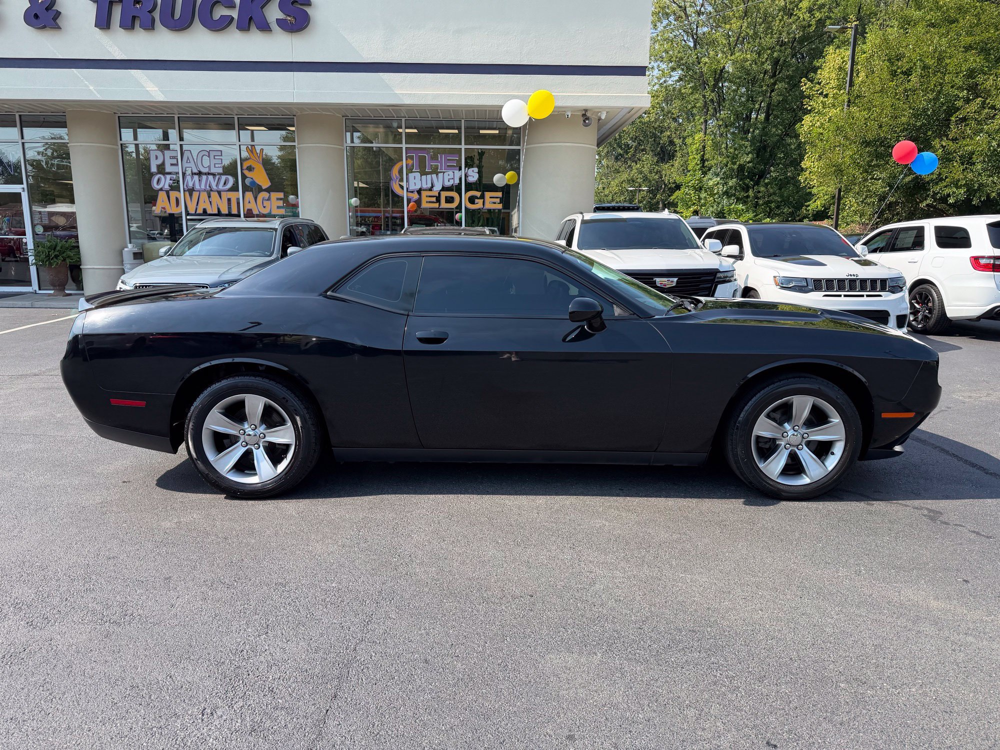 Used 2019 Dodge Challenger SXT RWD image 7
