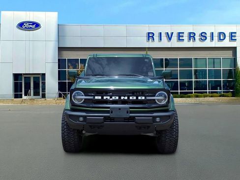 Used 2025 Ford Bronco Outer Banks AWD/4WD image 2