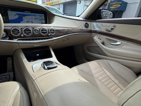 Used 2017 Mercedes-Benz S 550 4MATIC Sedan image 18